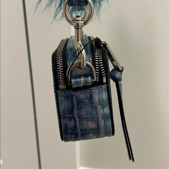 Marc Jacobs (NWT) Snapshot Camera Bag in Blue Croc-Embossed Leather & Faux-Fur - Picture 14 of 17